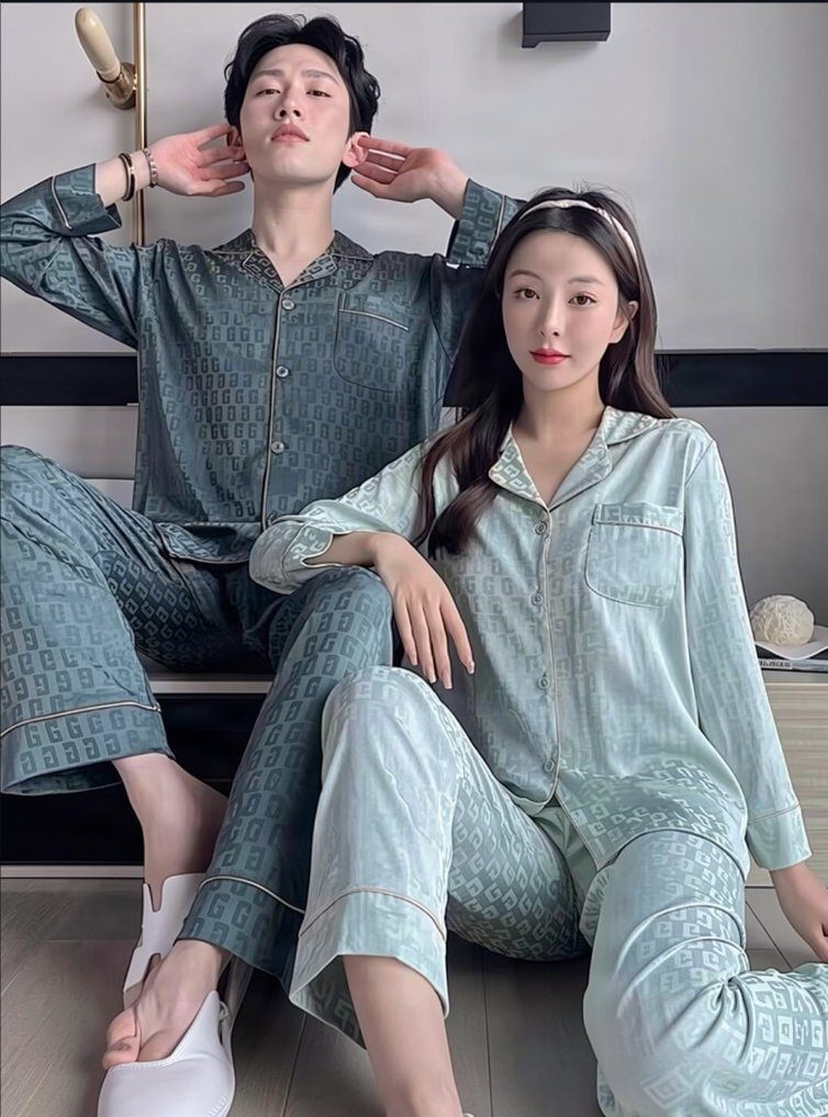 Couples silk pajamas, two colors - Matching Couples Silk Pajamas wholesale from a China silk factory